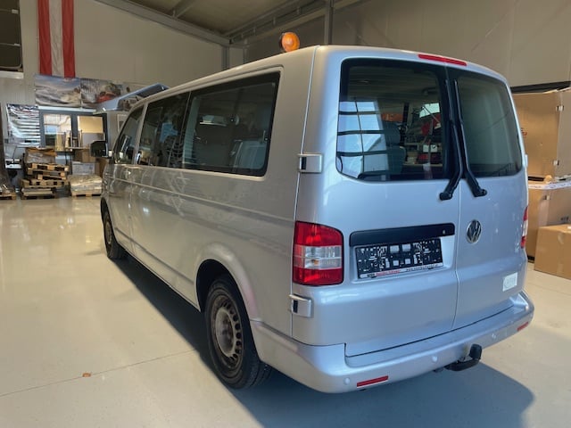 VW Caravelle LR TDI D-PF MOTION - Image 7