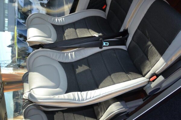 Mercedes Benz 519 CDI Hermes – Bild 8