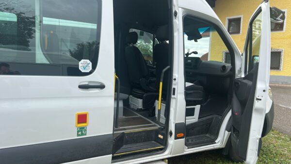 Mercedes Benz Sprinter 906BB50